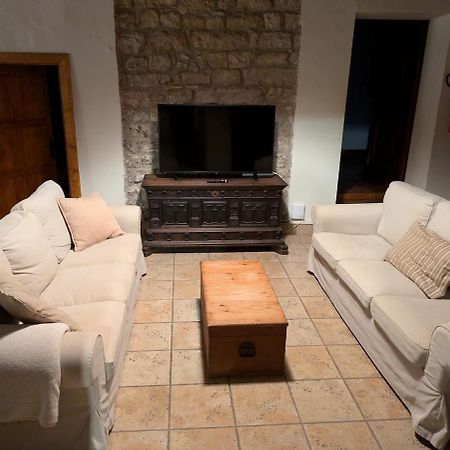 Masia Cal Millas - Turisme Rural Castellfullit de Riubregos Kültér fotó