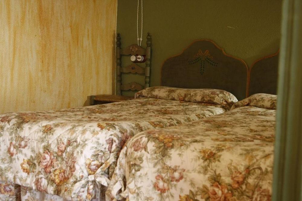 Masia Cal Millas - Turisme Rural Castellfullit de Riubregos Kültér fotó